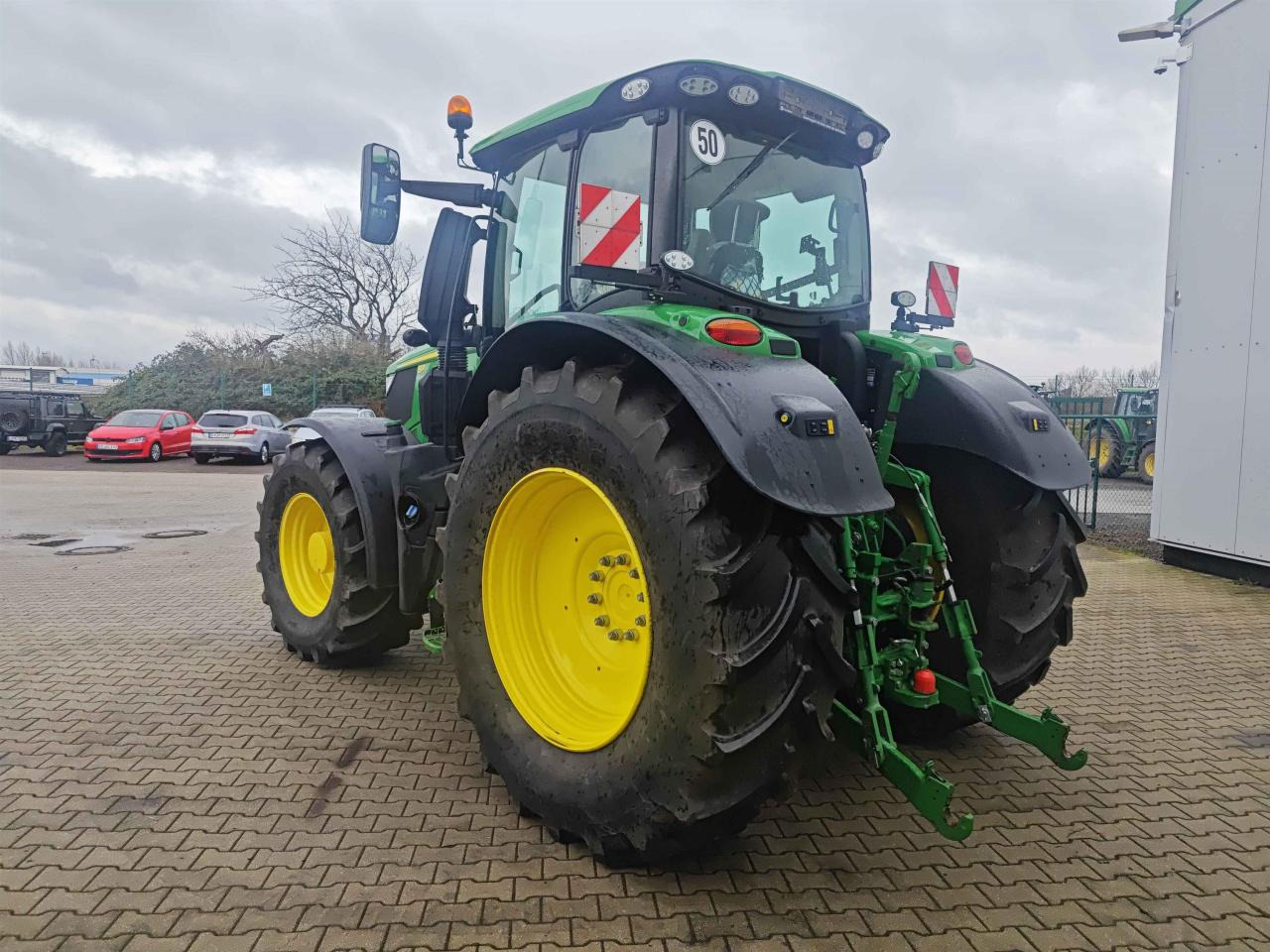 John Deere 6R 250 - Трактор: фото 5 John Deere 6R 250 - Трактор: фото 5