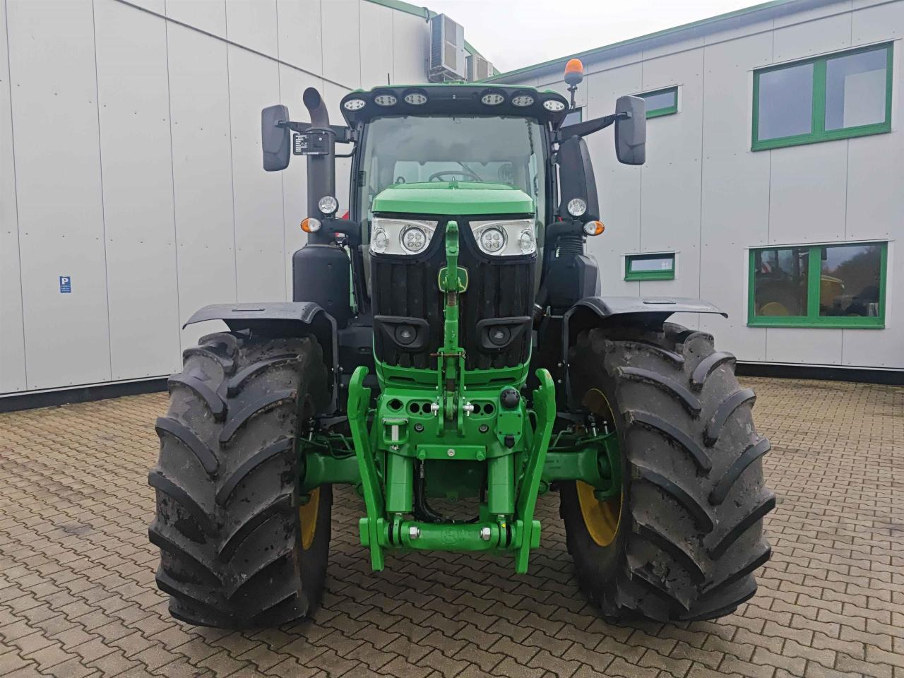 Трактор John Deere 6R 250: фото 7