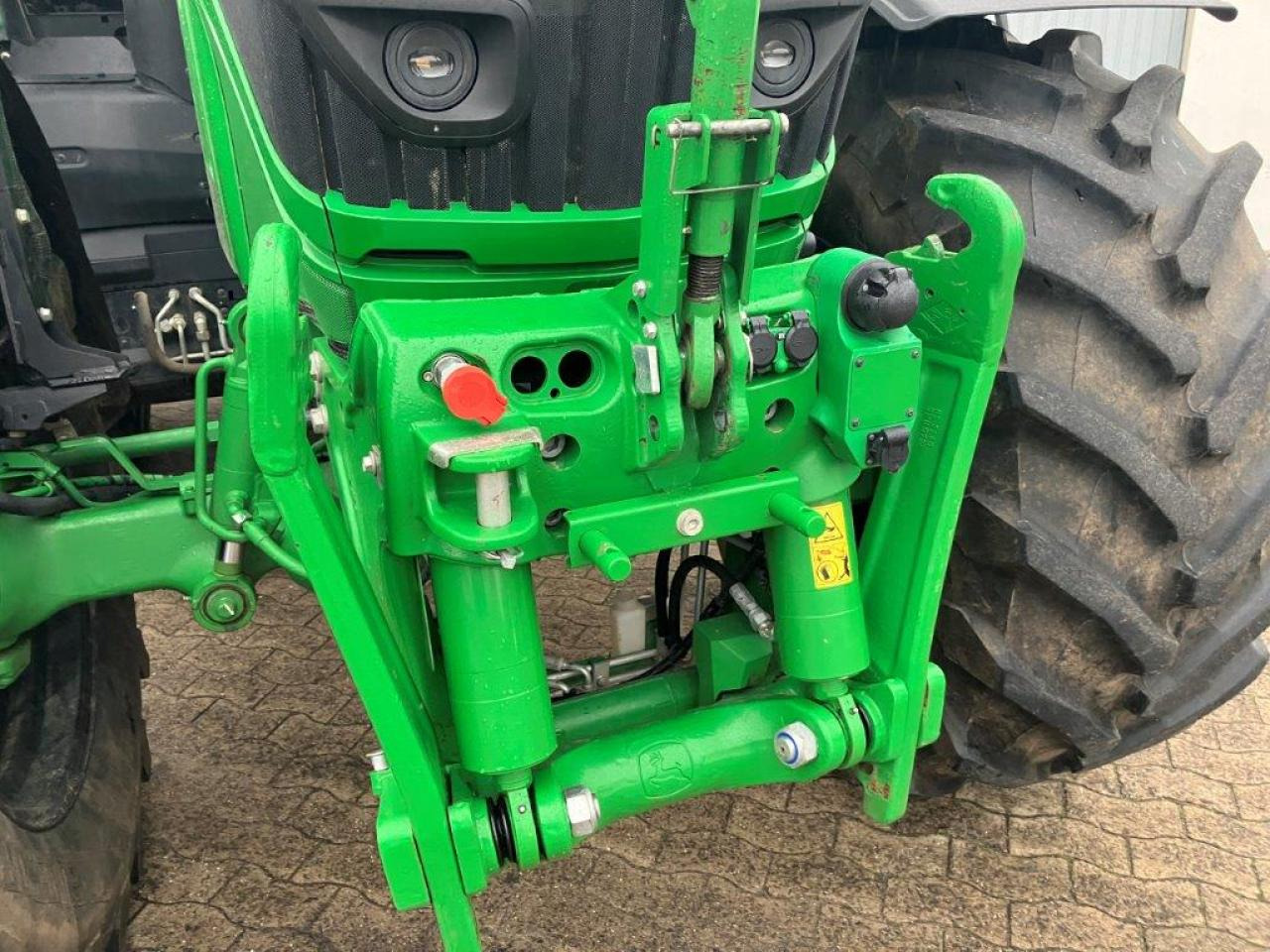 John Deere 6R 250 - Трактор: фото 4 John Deere 6R 250 - Трактор: фото 4