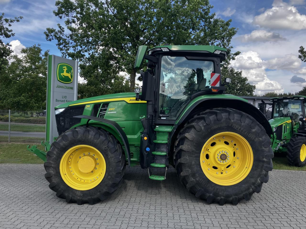 John Deere 7R 290 (MY21) - Трактор: фото 1 John Deere 7R 290 (MY21) - Трактор: фото 1