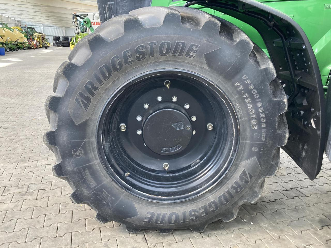 John Deere 7R 310 - Трактор: фото 3 John Deere 7R 310 - Трактор: фото 3