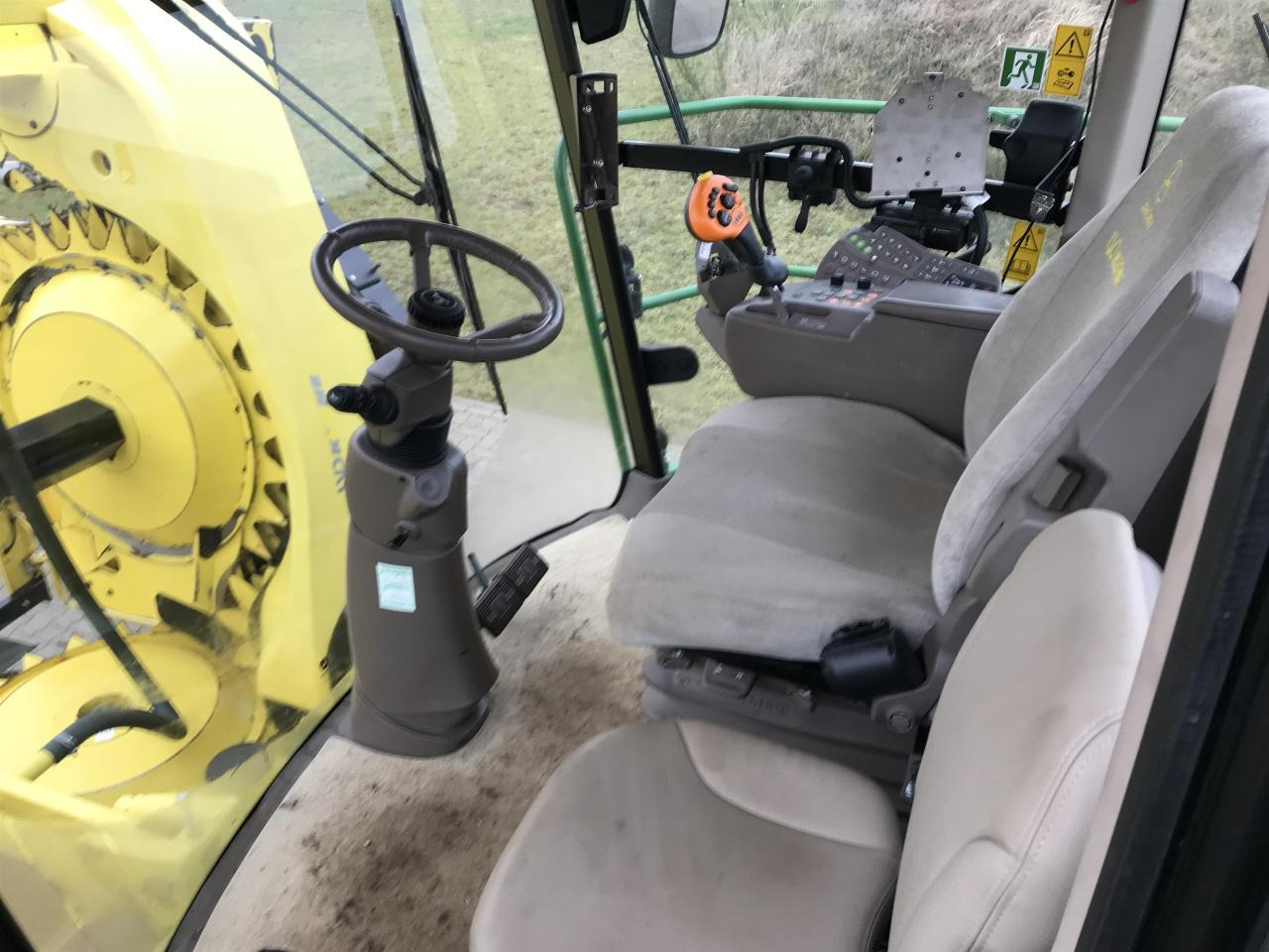 John Deere 8600 - Кормоуборочный комбайн: фото 5 John Deere 8600 - Кормоуборочный комбайн: фото 5