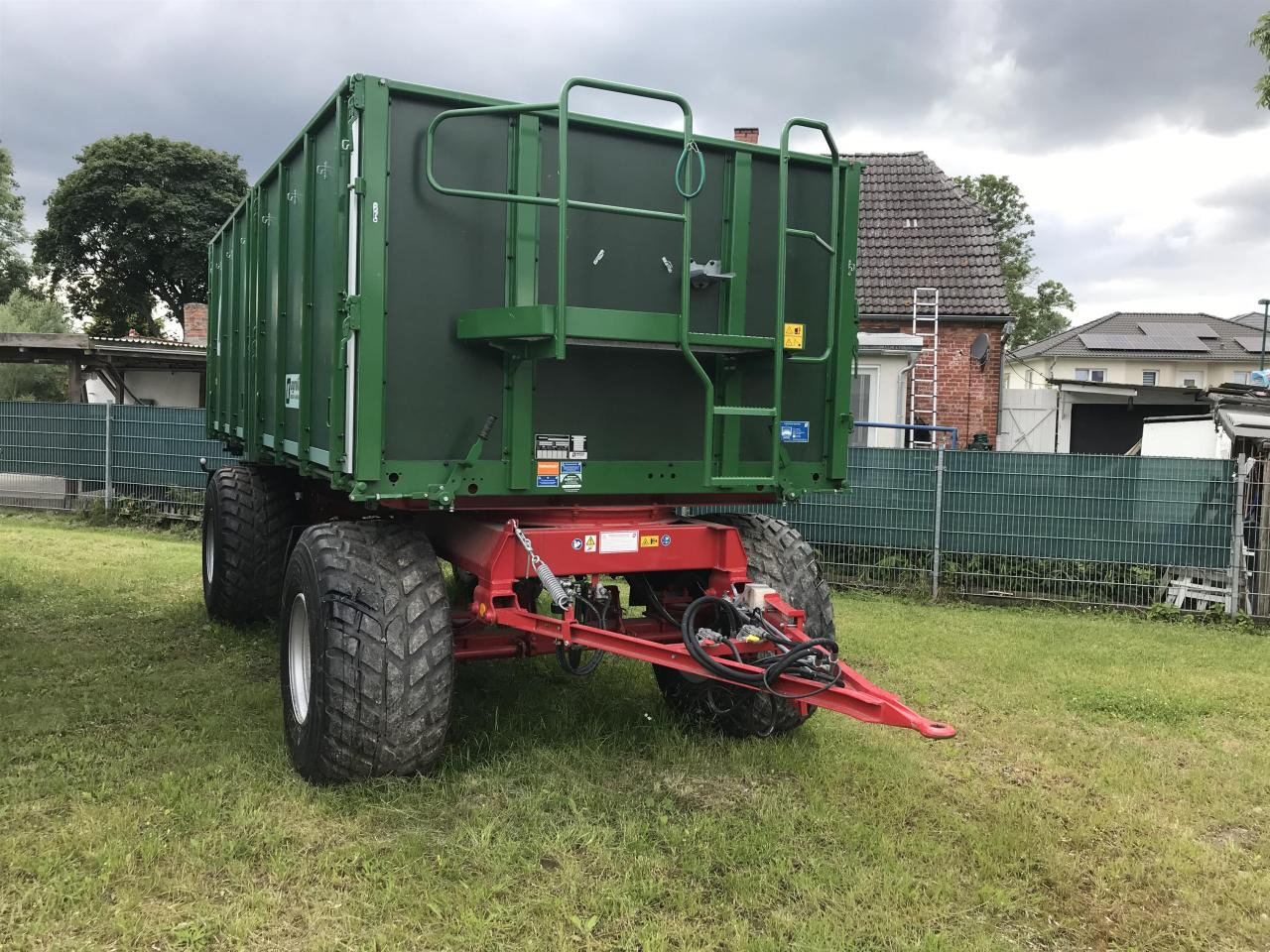 Kröger HKD 302 - Самосвальный прицеп: фото 3 Kröger HKD 302 - Самосвальный прицеп: фото 3