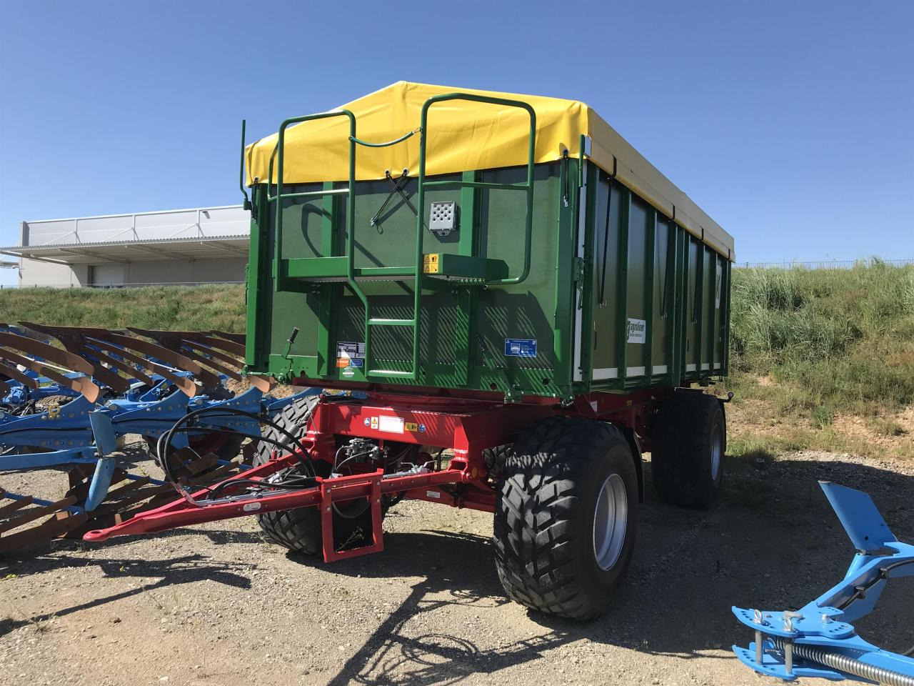 Kröger HKD 302 - Самосвальный прицеп: фото 5 Kröger HKD 302 - Самосвальный прицеп: фото 5