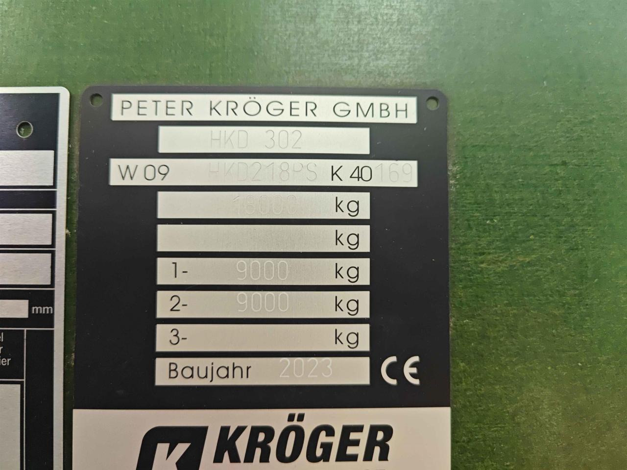 Самосвальный прицеп Kröger HKD 302: фото 10