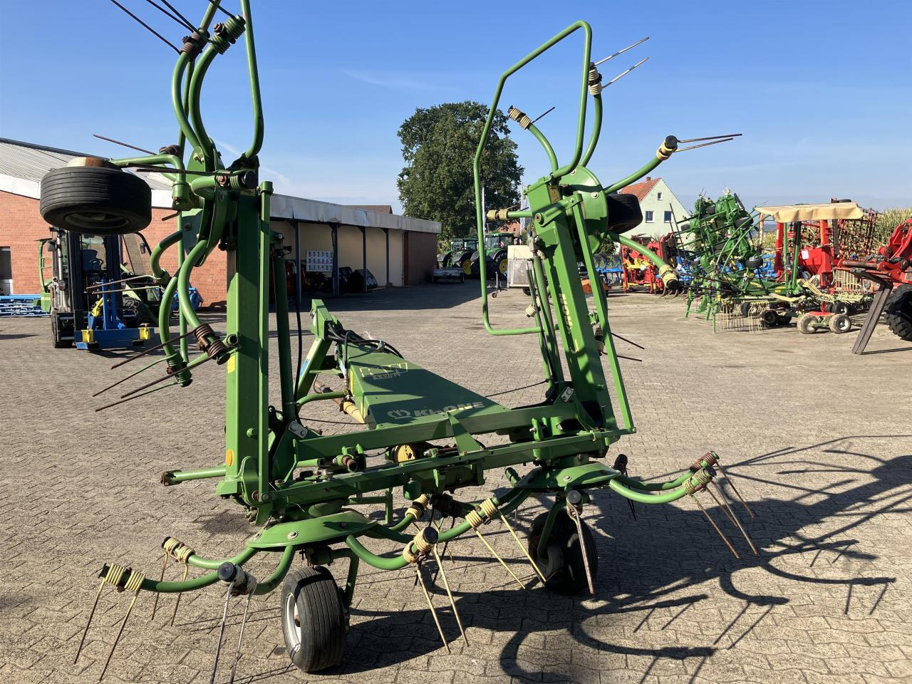 Krone KW 5.52/4x7 - Сеноворошилка: фото 3 Krone KW 5.52/4x7 - Сеноворошилка: фото 3