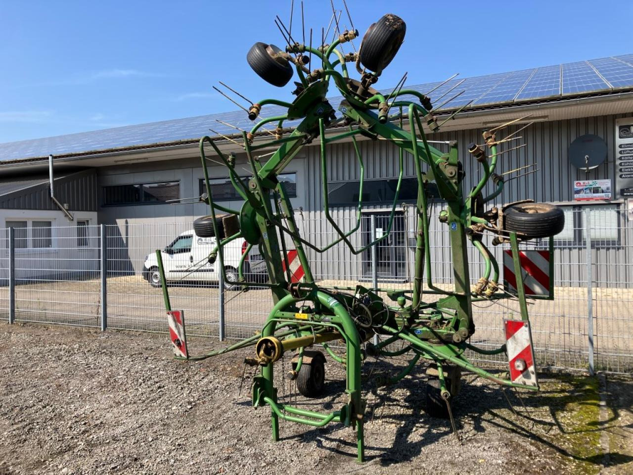 Krone KW7.70/6x7 - Сеноворошилка: фото 1 Krone KW7.70/6x7 - Сеноворошилка: фото 1