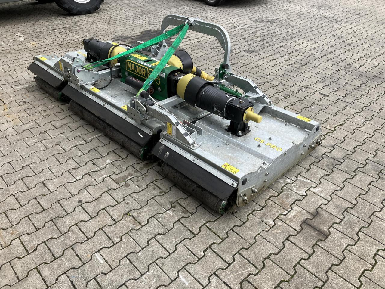 Major MJ65-300 - Газонокосилка: фото 2 Major MJ65-300 - Газонокосилка: фото 2