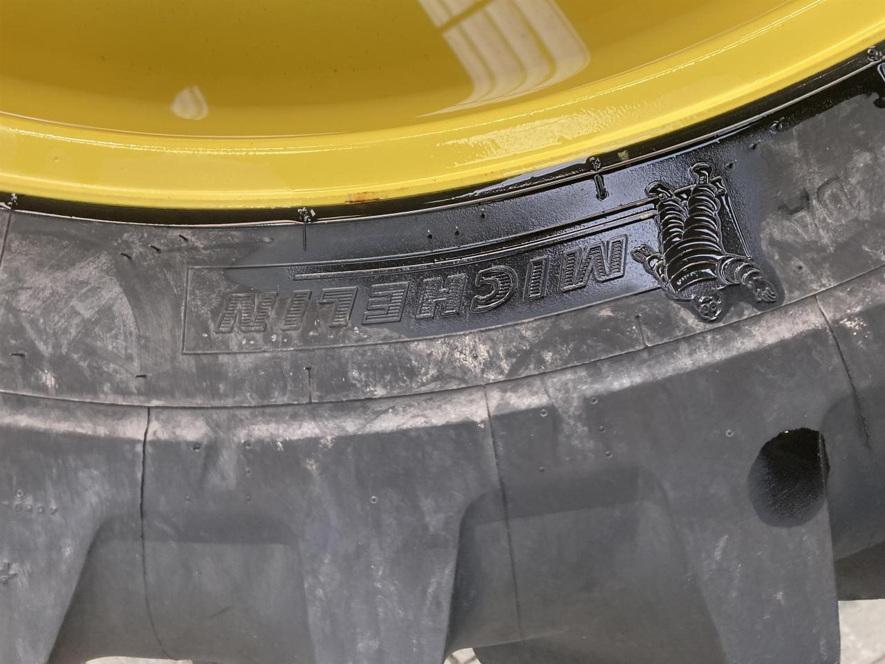 Michelin 320/85R38 - Шина для Сельскохозяйственной техники: фото 4 Michelin 320/85R38 - Шина для Сельскохозяйственной техники: фото 4