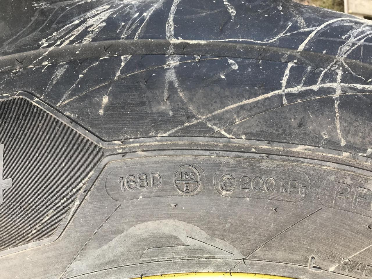 Michelin 650/60R34 - Шина для Сельскохозяйственной техники: фото 3 Michelin 650/60R34 - Шина для Сельскохозяйственной техники: фото 3