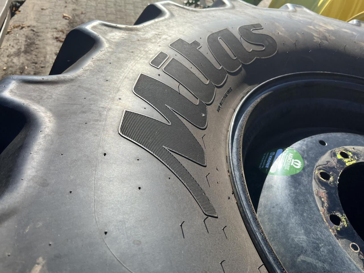 Mitas 600/70R28 - Шина для Сельскохозяйственной техники: фото 3 Mitas 600/70R28 - Шина для Сельскохозяйственной техники: фото 3