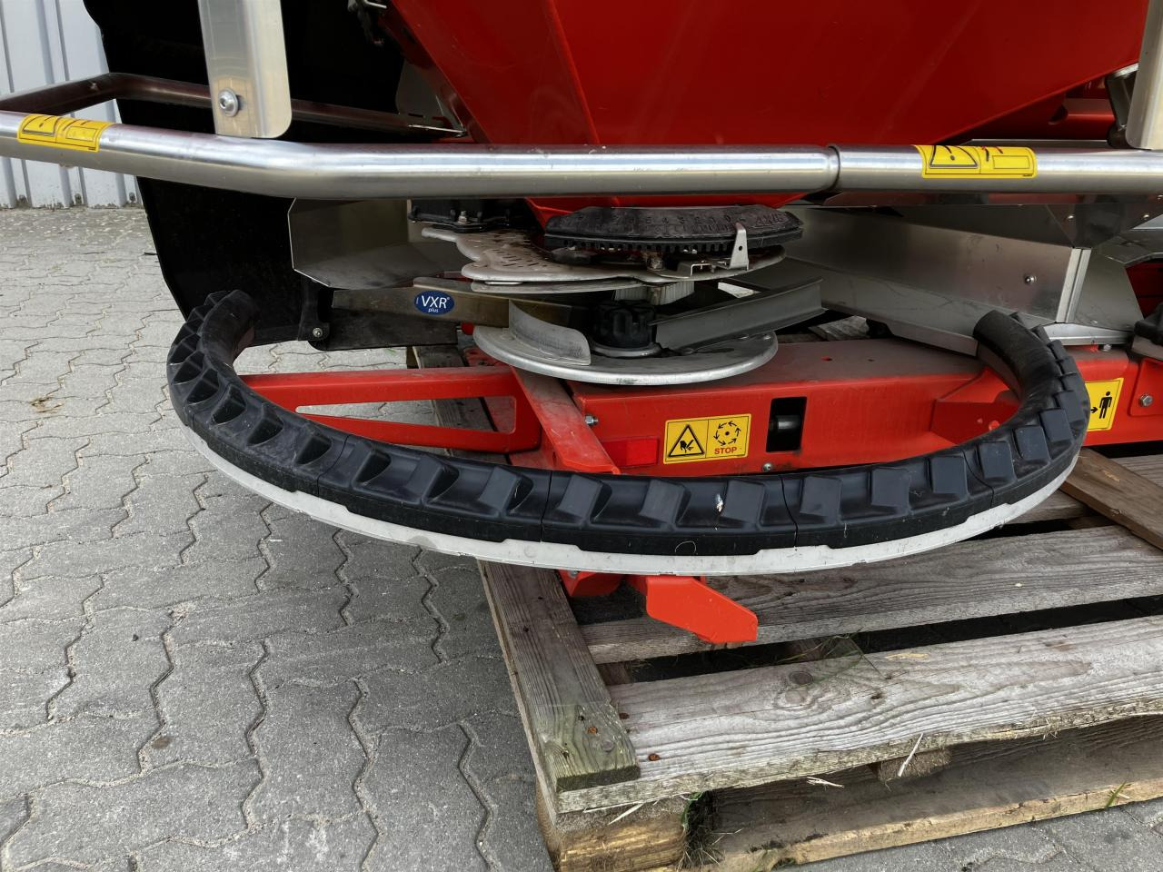 Разбрасыватель удобрений Rauch Axis H 50.2 EMC + W: фото 6 Разбрасыватель удобрений Rauch Axis H 50.2 EMC + W: фото 6