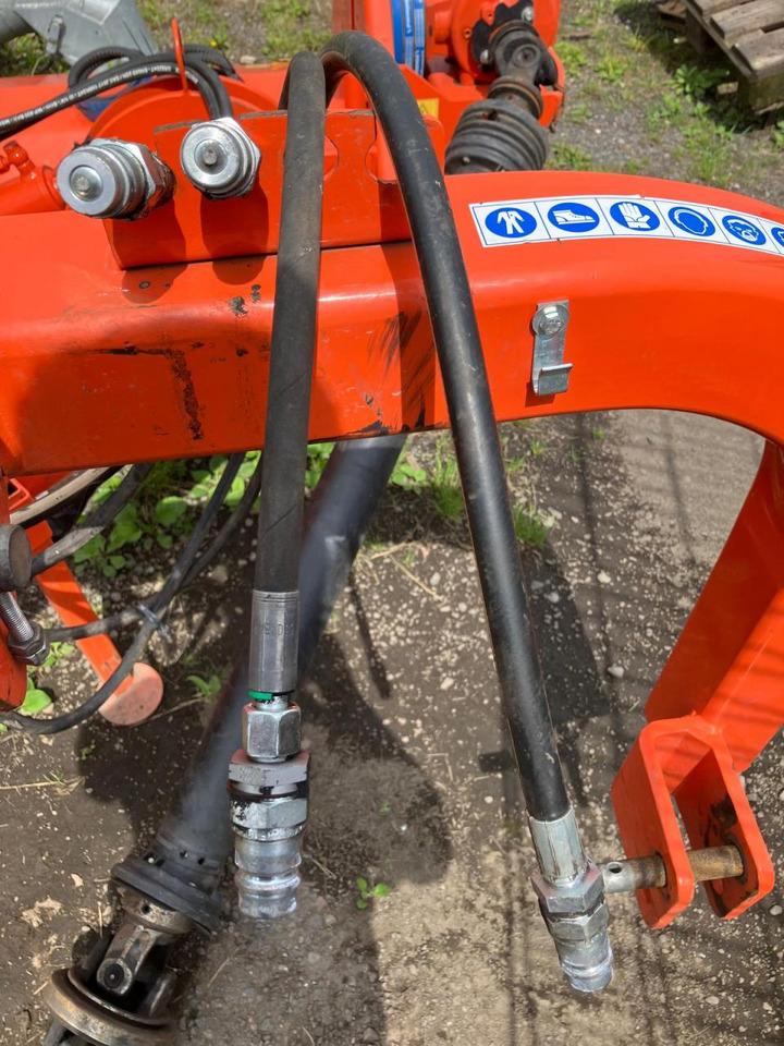 Косилка-измельчитель Tierre TCL 200: фото 7 Косилка-измельчитель Tierre TCL 200: фото 7