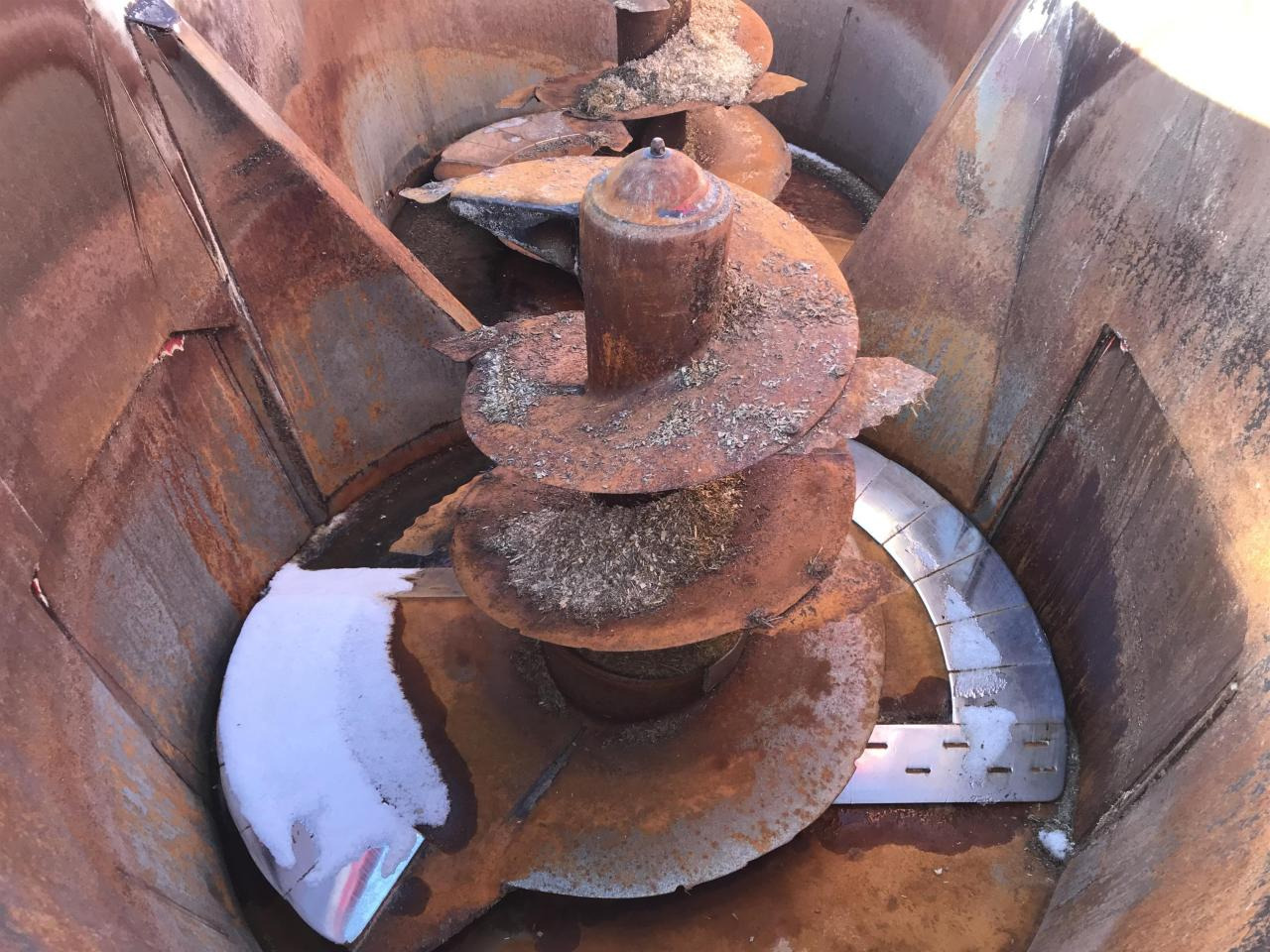 Trioliet Solomix 2 / 2400 ZK - Кормораздатчик: фото 2 Trioliet Solomix 2 / 2400 ZK - Кормораздатчик: фото 2