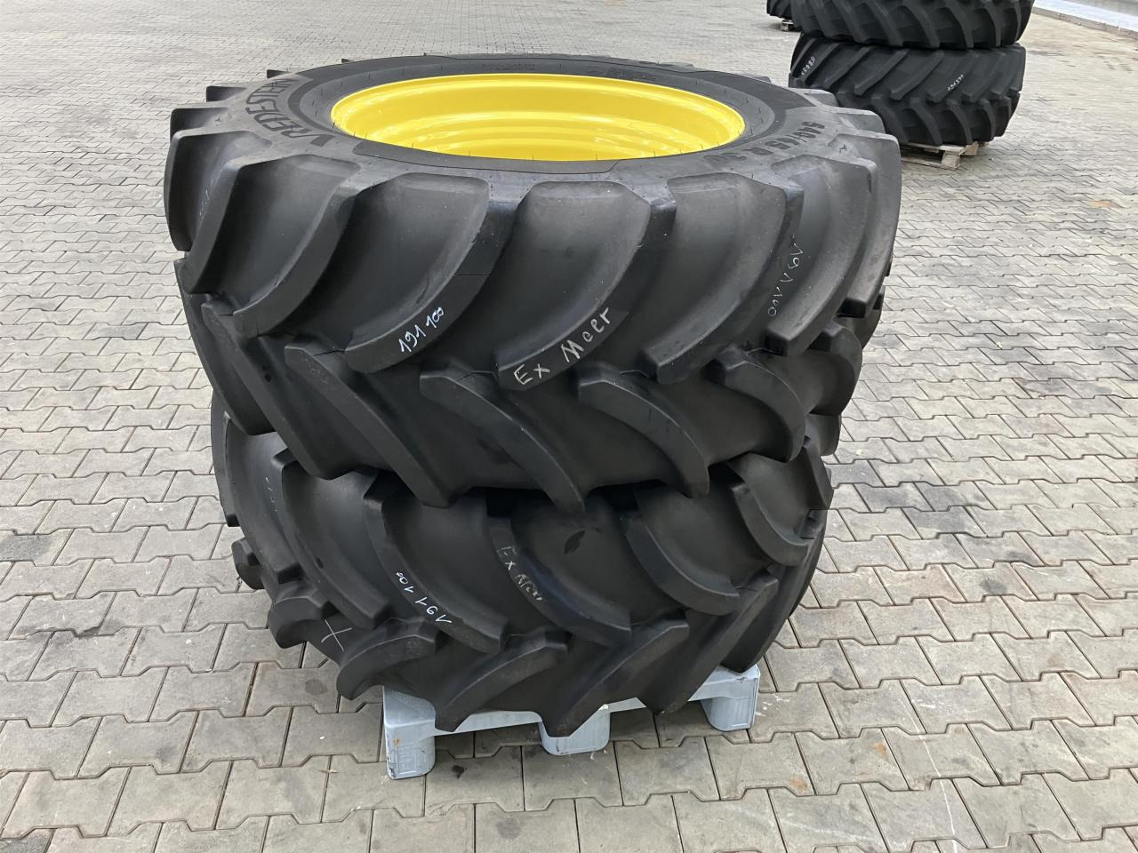 Vredestein 540/65R30 - Шина для Сельскохозяйственной техники: фото 2 Vredestein 540/65R30 - Шина для Сельскохозяйственной техники: фото 2