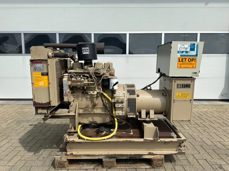 Cummins 4B3.9 SDMO Leroy Somer 40 kVA noodstroom generatorset 476 hours - Электрогенератор: фото 1 Cummins 4B3.9 SDMO Leroy Somer 40 kVA noodstroom generatorset 476 hours - Электрогенератор: фото 1
