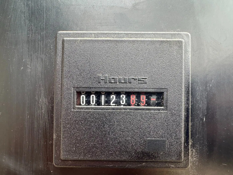 Cummins KTA 38 G1 Leroy Somer 800 kVA noodstroom generatorset as New ! 123 hours ! - Электрогенератор: фото 4 Cummins KTA 38 G1 Leroy Somer 800 kVA noodstroom generatorset as New ! 123 hours ! - Электрогенератор: фото 4