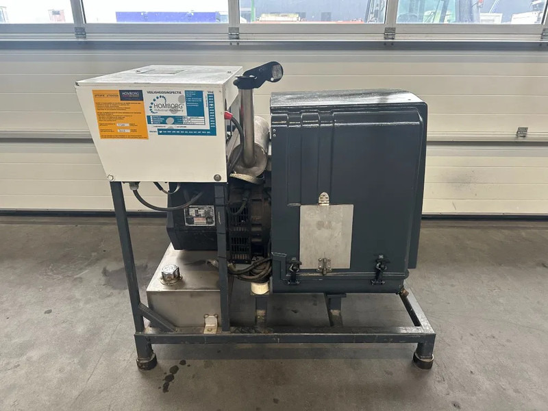 Deutz F2L 1011 Stamford 11 kVA generatorset - Электрогенератор: фото 1 Deutz F2L 1011 Stamford 11 kVA generatorset - Электрогенератор: фото 1