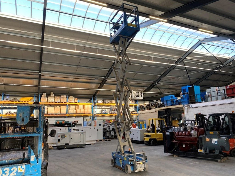 Ножничный подъемник Genie GS 1932 Elektrische Schaarhoogwerker 7.8 meter werkhoogte 304 uur !: фото 10