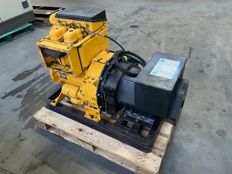 Hatz 2M40H Stamford 25 kVA generatorset - Электрогенератор: фото 4 Hatz 2M40H Stamford 25 kVA generatorset - Электрогенератор: фото 4