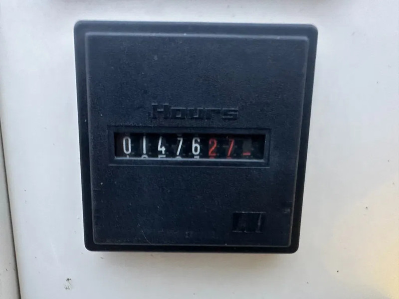 Iveco 8061 SI 07.05 A 550 Marelli 100 kVA noodstroom generatorset - Электрогенератор: фото 4 Iveco 8061 SI 07.05 A 550 Marelli 100 kVA noodstroom generatorset - Электрогенератор: фото 4