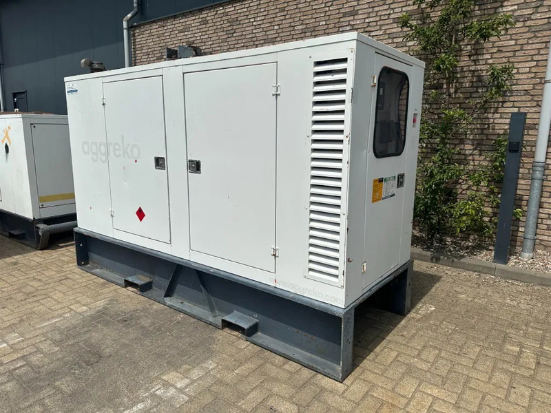 Iveco FPT Stamford 125 kVA Silent Rental generatorset - Электрогенератор: фото 3 Iveco FPT Stamford 125 kVA Silent Rental generatorset - Электрогенератор: фото 3