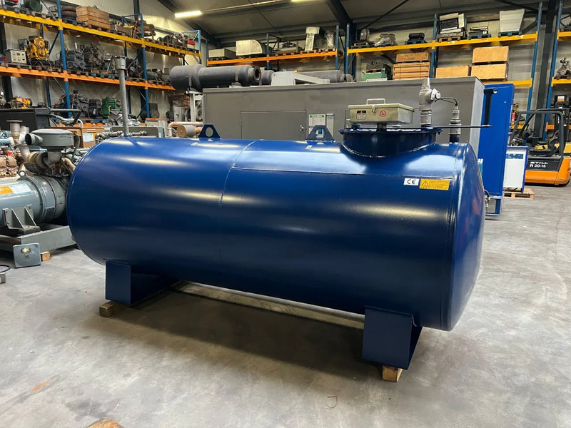 Kiwa IBC 4000 liter Kiwa Dubbelwandige Dieseltank - Морской контейнер: фото 1 Kiwa IBC 4000 liter Kiwa Dubbelwandige Dieseltank - Морской контейнер: фото 1