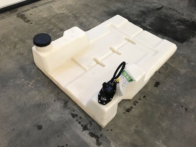 Pramac GSW 10 dieseltank 70 Liter fuel tank - Топливный бак для Строительной техники: фото 3 Pramac GSW 10 dieseltank 70 Liter fuel tank - Топливный бак для Строительной техники: фото 3