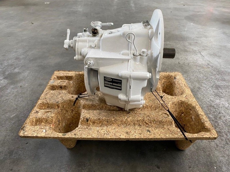 TWIN DISC TM 345 A Keerkoppeling 128 PK Ratio 2.00 / 1 Gearbox Marine New ! - Двигатель: фото 4 TWIN DISC TM 345 A Keerkoppeling 128 PK Ratio 2.00 / 1 Gearbox Marine New ! - Двигатель: фото 4