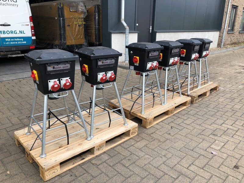 Vello Rubber-56.2 Stroomverdeelkast Zwerfkast Paddestoel 63 Ampère Nieuw ! - Электрогенератор: фото 1 Vello Rubber-56.2 Stroomverdeelkast Zwerfkast Paddestoel 63 Ampère Nieuw ! - Электрогенератор: фото 1