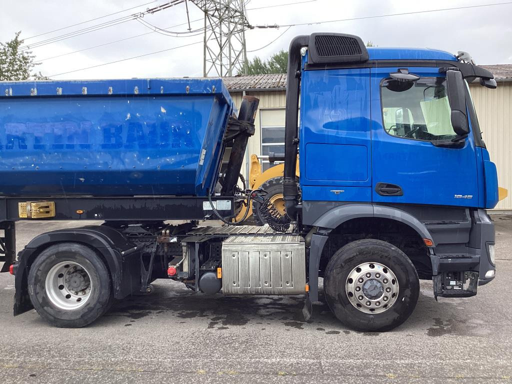 Mercedes Benz Arocs 1845 HAD 4×4 - Самосвал: фото 4 Mercedes Benz Arocs 1845 HAD 4×4 - Самосвал: фото 4