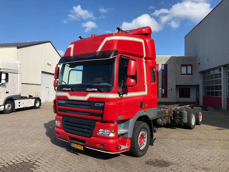 DAF CF 85 FAN CF 85.410 EURO 5 - Грузовик-шасси: фото 1 DAF CF 85 FAN CF 85.410 EURO 5 - Грузовик-шасси: фото 1