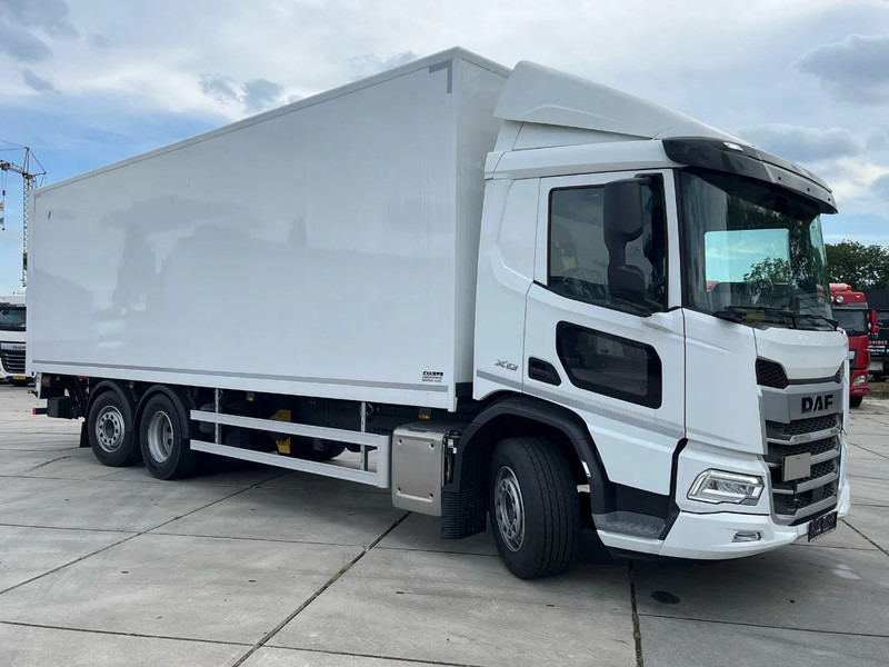 DAF XD 340 FAN 6x2 - Грузовик с закрытым кузовом: фото 1 DAF XD 340 FAN 6x2 - Грузовик с закрытым кузовом: фото 1