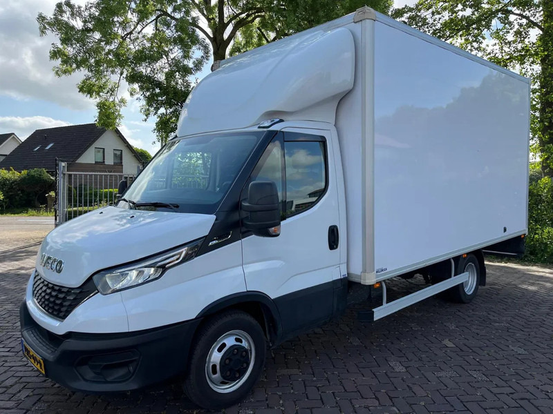 Iveco Daily 35C16 Achterdeuren (15 diverse modellen op voorraad) - Фургон с закрытым кузовом, Грузопассажирский фургон: фото 1 Iveco Daily 35C16 Achterdeuren (15 diverse modellen op voorraad) - Фургон с закрытым кузовом, Грузопассажирский фургон: фото 1