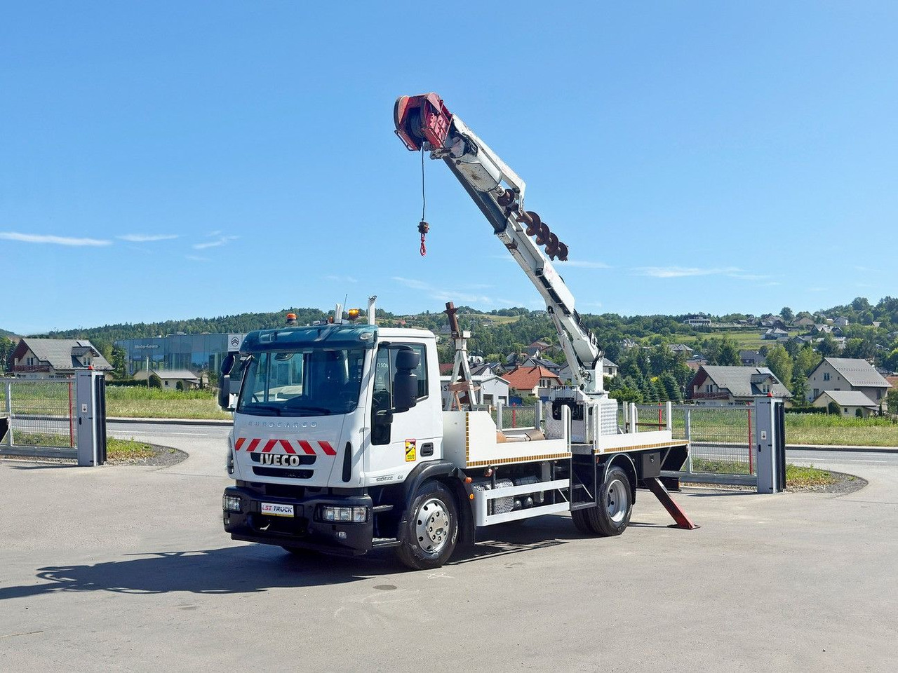 Iveco Eurocargo 120E22 * Bohrgerät auf LKW + FUNK *TOP - Грузовик, Автоманипулятор: фото 2 Iveco Eurocargo 120E22 * Bohrgerät auf LKW + FUNK *TOP - Грузовик, Автоманипулятор: фото 2