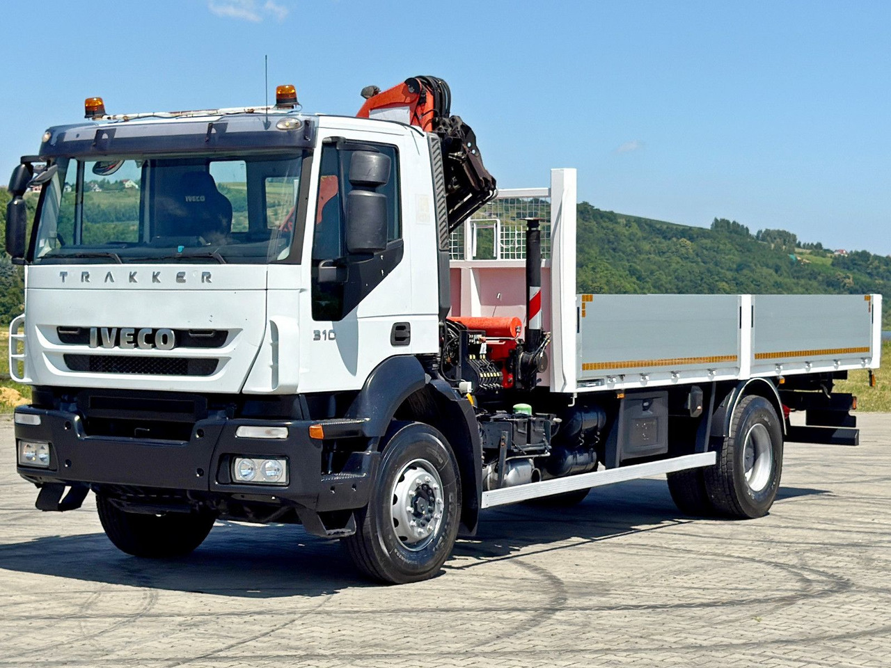 Iveco TRAKKER 310* PRITSCHE 6,00 m * PK 15500 * TOP - Автоманипулятор: фото 3 Iveco TRAKKER 310* PRITSCHE 6,00 m * PK 15500 * TOP - Автоманипулятор: фото 3