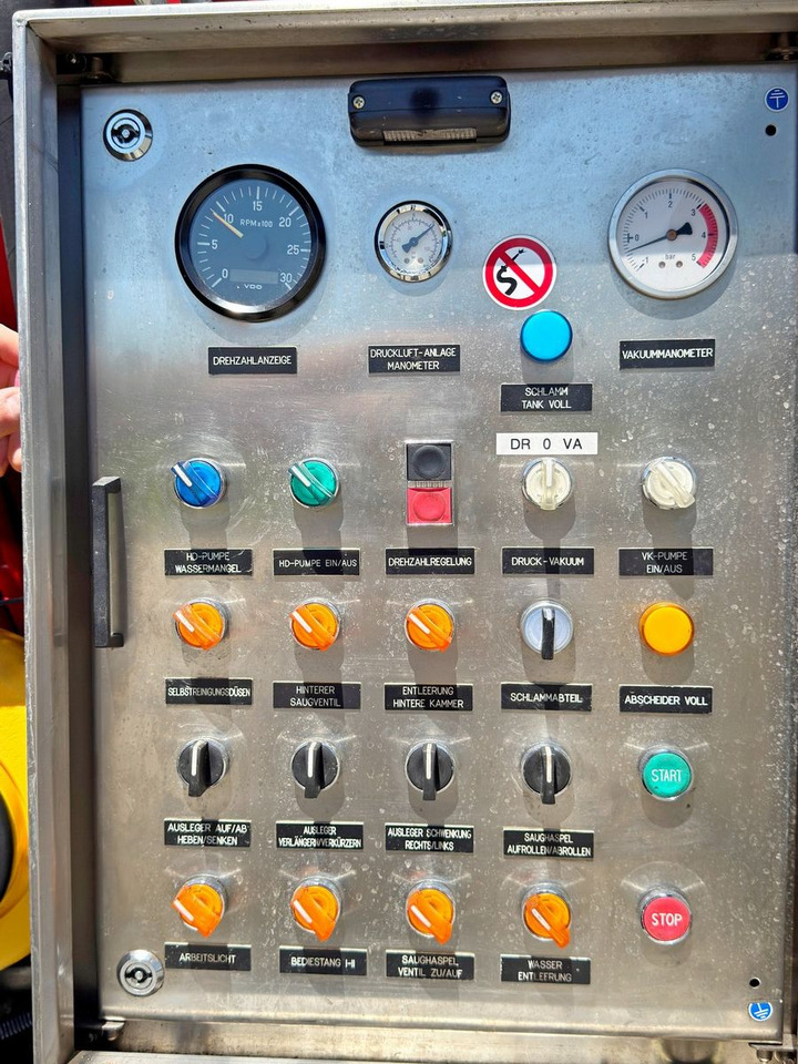 Ассенизатор MAN TGA 26.360 * Saug und Spülwagen/CAPPELLOTTO+FUNK: фото 13 Ассенизатор MAN TGA 26.360 * Saug und Spülwagen/CAPPELLOTTO+FUNK: фото 13