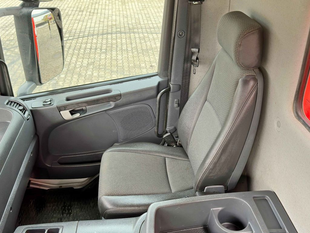 Автоманипулятор, Грузовик бортовой/ Платформа Scania P 450 * PK 27002 - SH + FUNK * 8x4 * TOPZUSTAND: фото 11