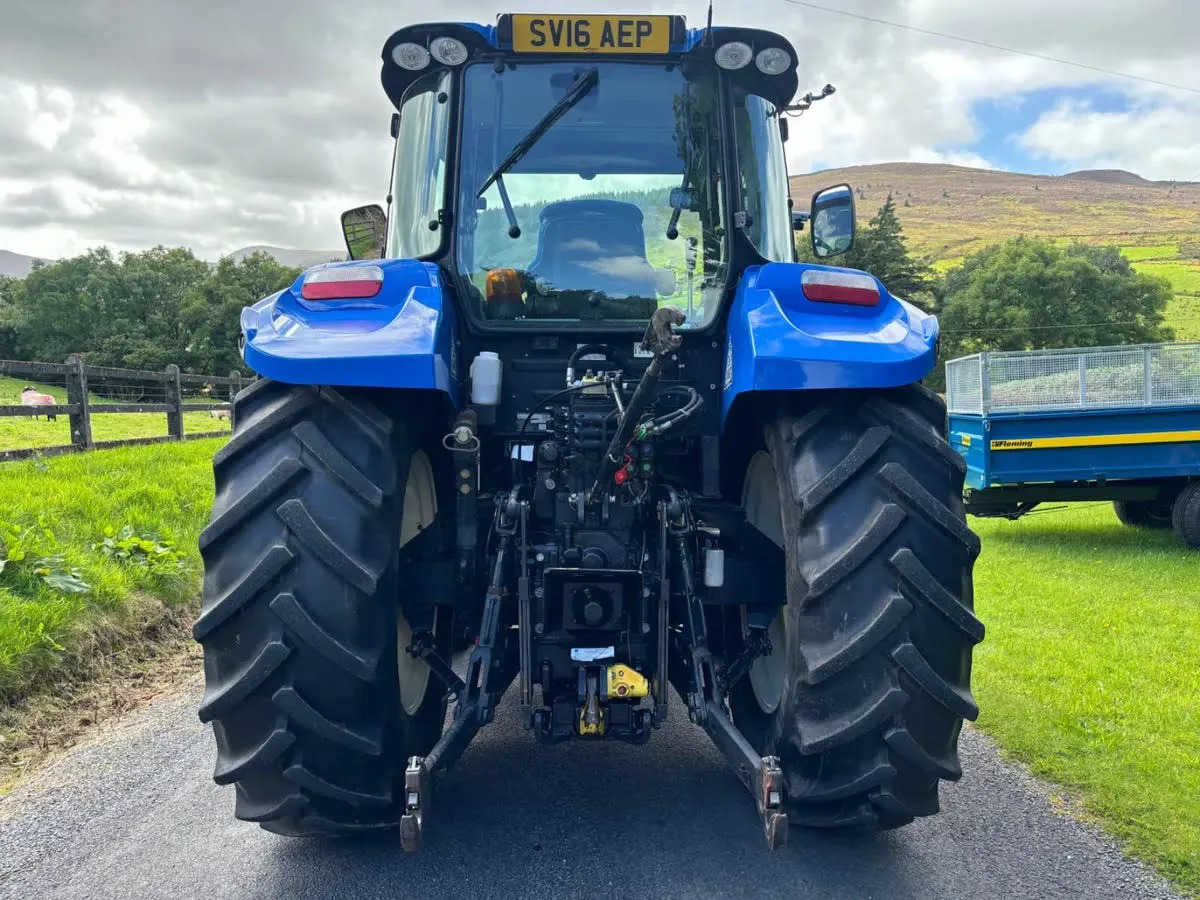 2016 Newholland T5 105 - Трактор: фото 5 2016 Newholland T5 105 - Трактор: фото 5