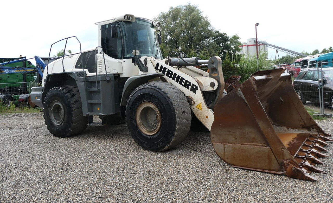 Liebherr L 576  в лизинг Liebherr L 576: фото 8