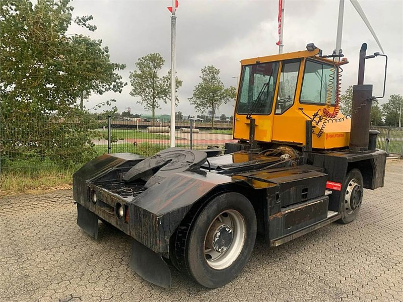 Sisu TRX182A4L2C18 - Терминальный тягач: фото 5 Sisu TRX182A4L2C18 - Терминальный тягач: фото 5