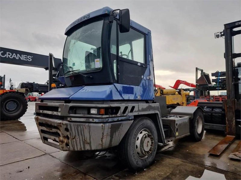 Terberg RT282 4x4 + safeneck - Терминальный тягач: фото 2 Terberg RT282 4x4 + safeneck - Терминальный тягач: фото 2