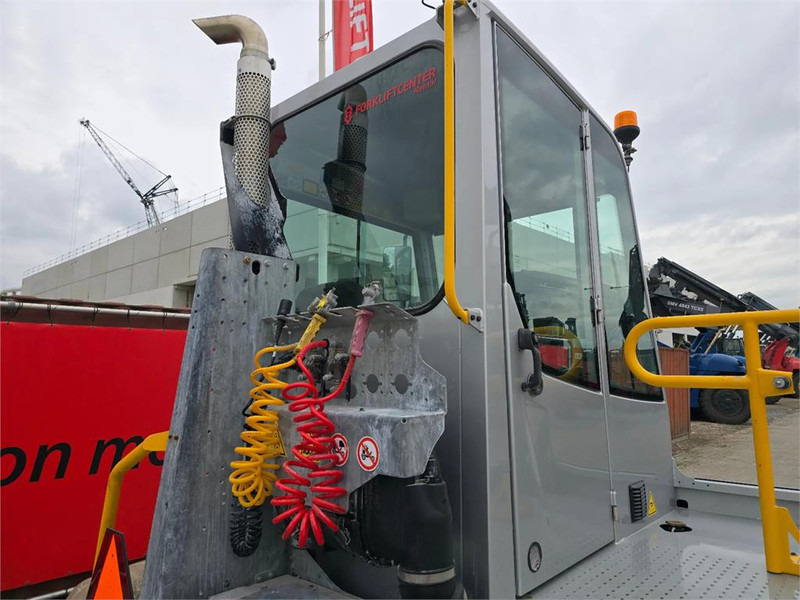 Терминальный тягач Terberg YT223: фото 9