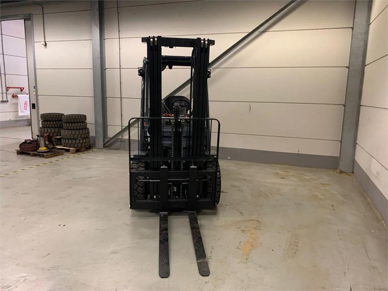 Toyota 02-8FGF30 - Газовый погрузчик: фото 5 Toyota 02-8FGF30 - Газовый погрузчик: фото 5