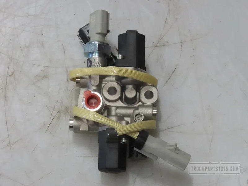 DAF 1888418 Brandstof Inname Module - Топливный насос для Грузовиков: фото 1 DAF 1888418 Brandstof Inname Module - Топливный насос для Грузовиков: фото 1