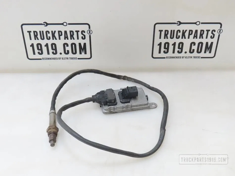 DAF 2139930 NOx sensor L=915mm na kat - Сенсор для Грузовиков: фото 1 DAF 2139930 NOx sensor L=915mm na kat - Сенсор для Грузовиков: фото 1