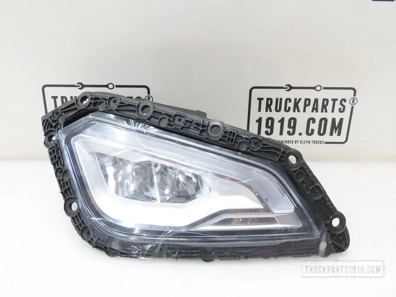 DAF 2189112 Lighting Skylight Re. XG - Свет/ Освещение для Грузовиков: фото 1 DAF 2189112 Lighting Skylight Re. XG - Свет/ Освещение для Грузовиков: фото 1