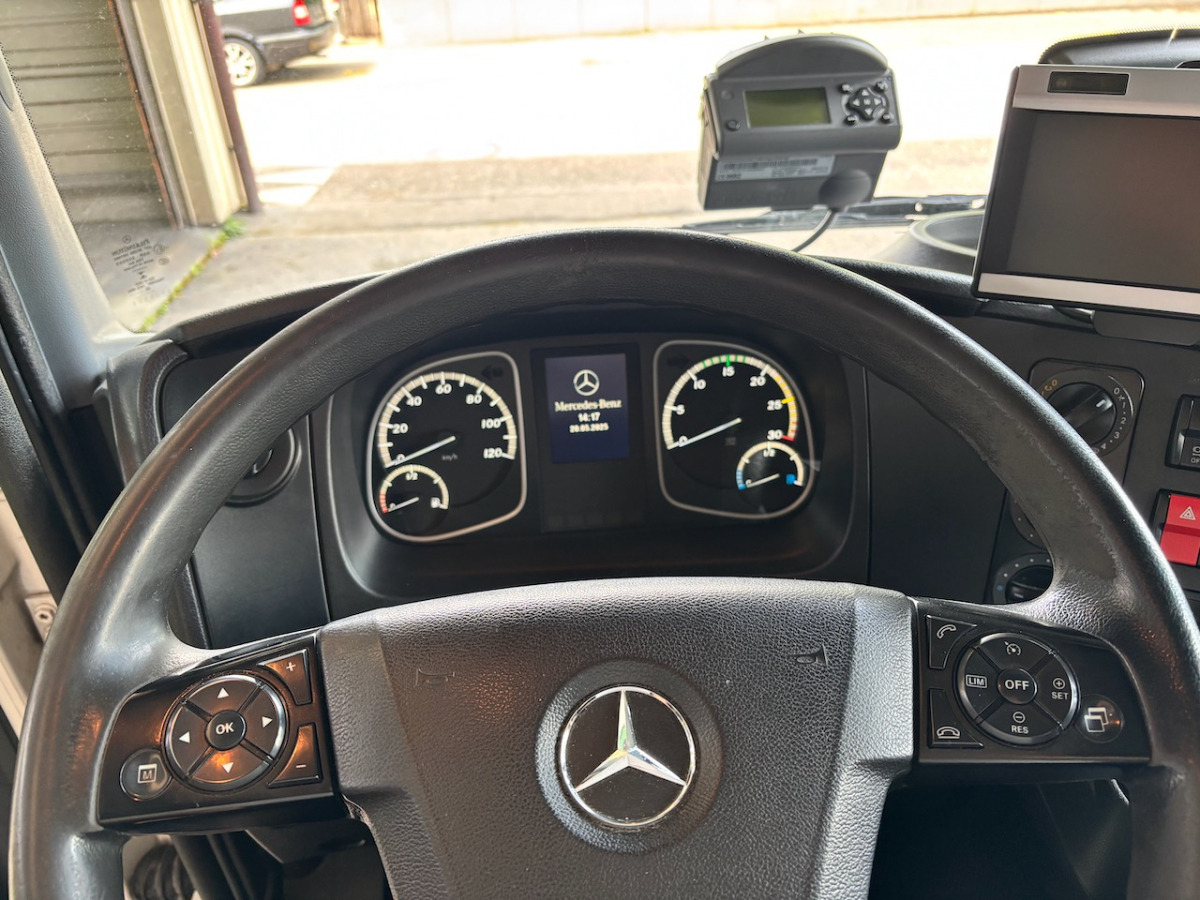 MERCEDES Atego 1530 - Грузовик с закрытым кузовом: фото 5 MERCEDES Atego 1530 - Грузовик с закрытым кузовом: фото 5