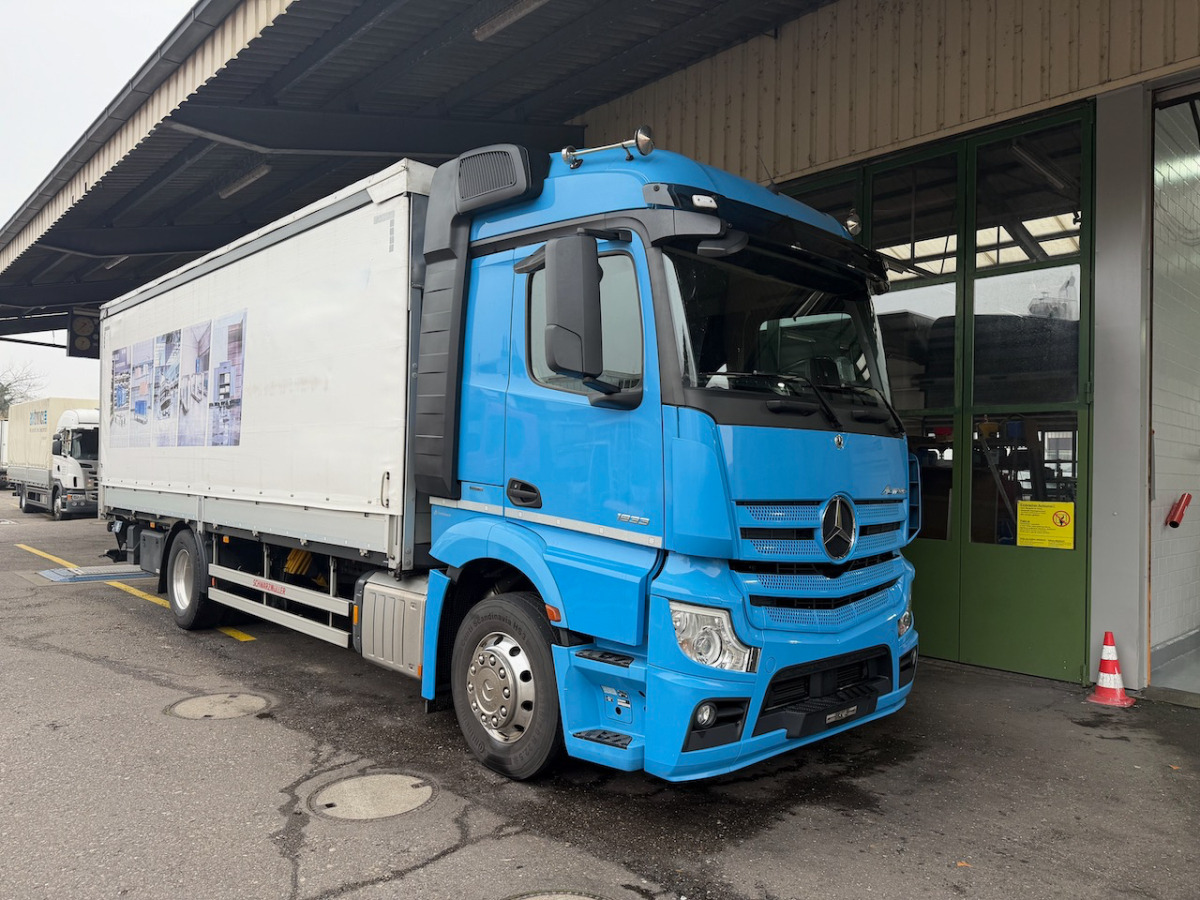 MERCEDES Mercedes Actros 1833L - Тентованный грузовик: фото 1 MERCEDES Mercedes Actros 1833L - Тентованный грузовик: фото 1