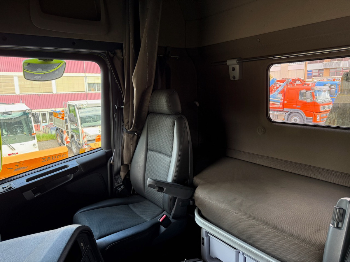 SCANIA R490     8x4 - Крюковой мультилифт: фото 5 SCANIA R490     8x4 - Крюковой мультилифт: фото 5